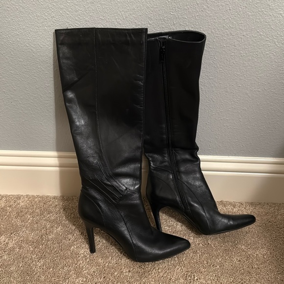 Nine West Shoes - Nine West Women’s Black Leather Equestrian Stiletto Boots size 6 EUC